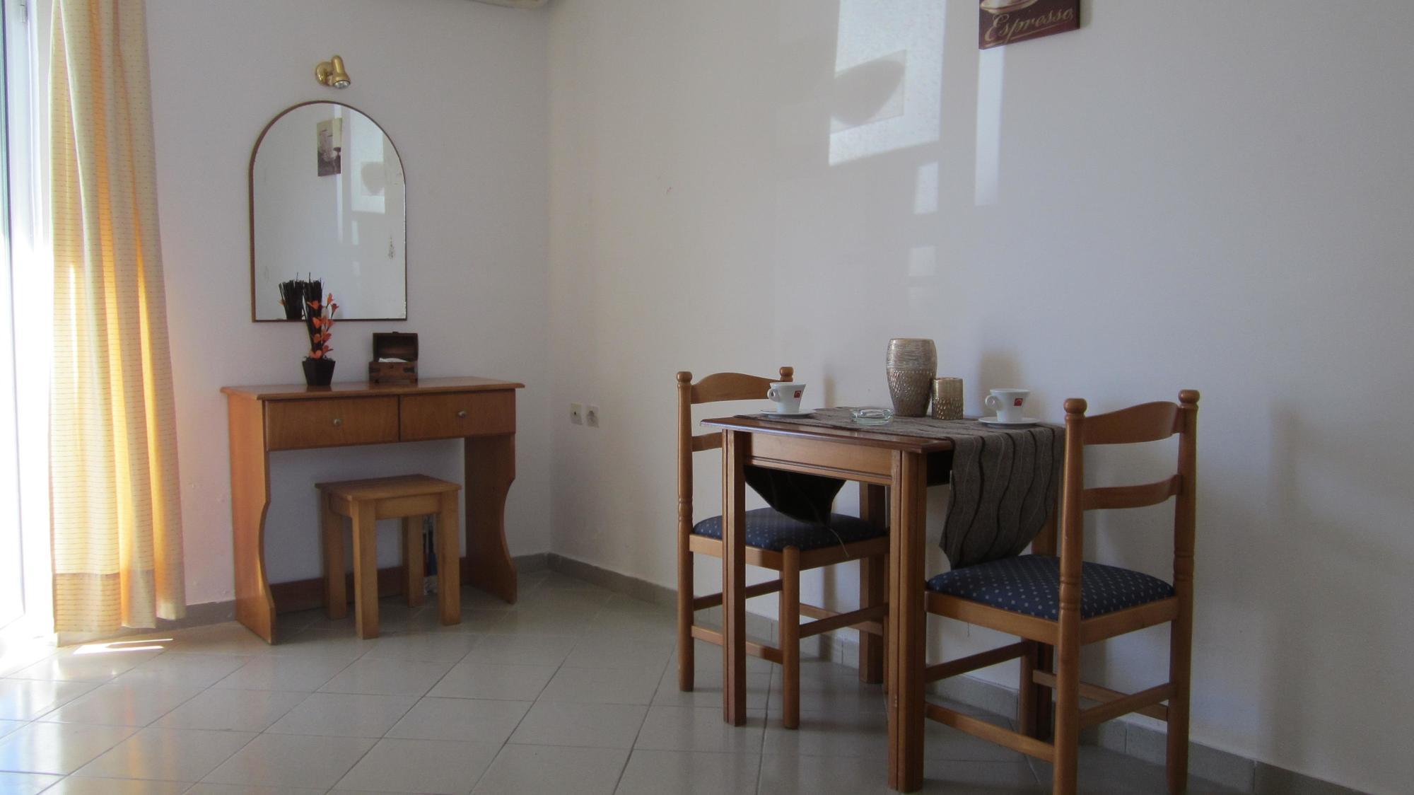 Cavos Beach House Kávos Esterno foto