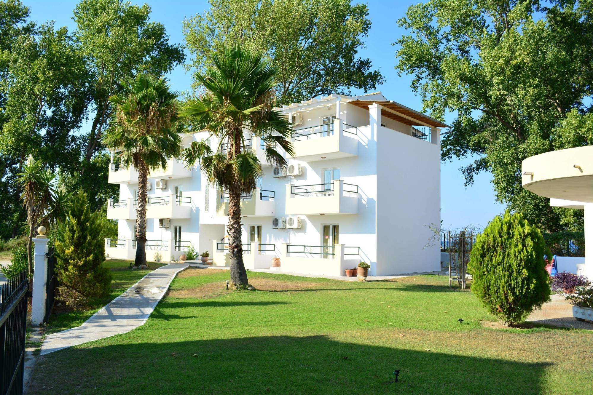 Cavos Beach House Kávos Esterno foto