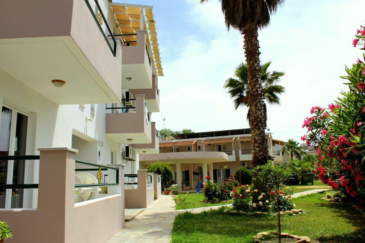 Cavos Beach House Kávos Esterno foto