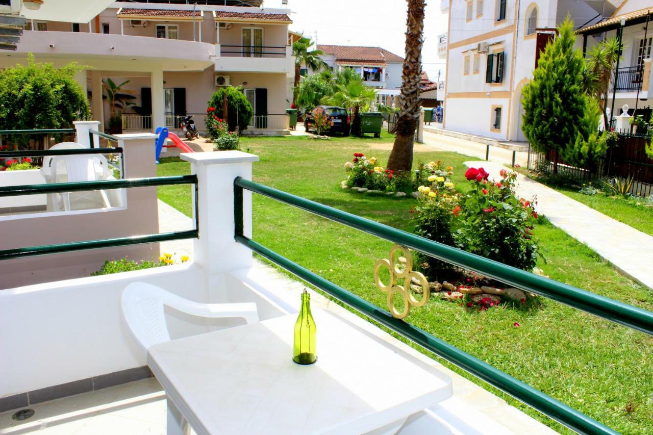 Cavos Beach House Kávos Esterno foto
